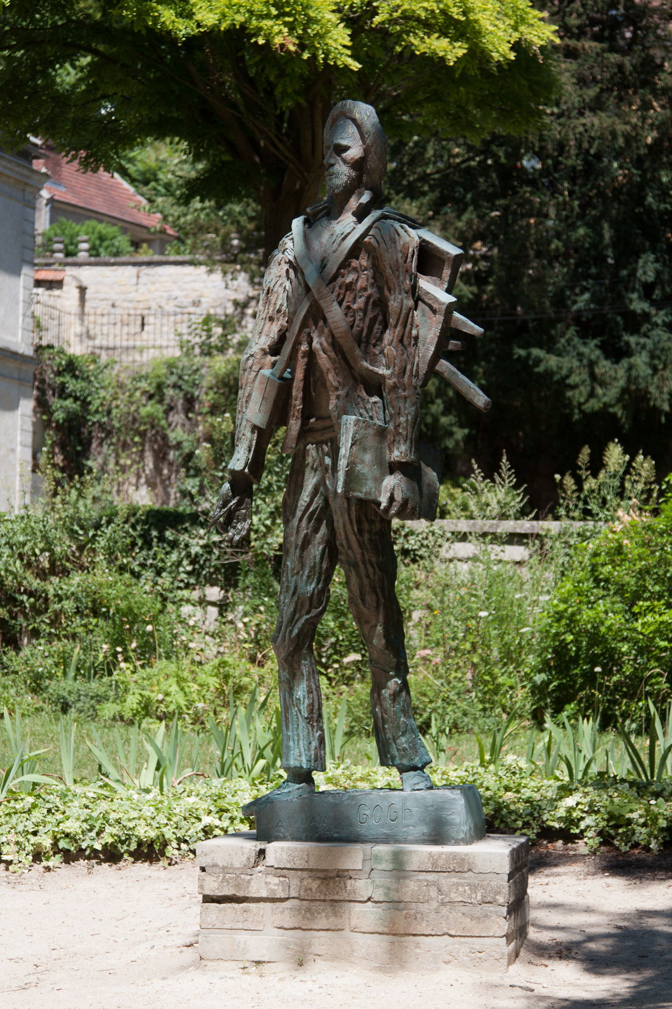 2010 France & Italy, Cubistic-Style, Photographed by Jos van der Woude, Russian art, bronze, sculpture, Rue du Général de Gaulle, Auvers-sur-Oise, FR